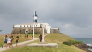 Movimentação no Farol da Barra neste domingo (15)