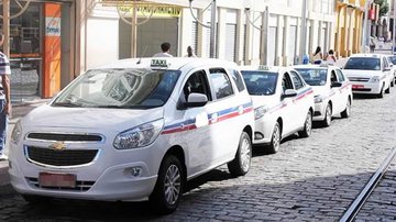 Imagem Vereadores aprovam projeto que regulamenta a atividade de taxista