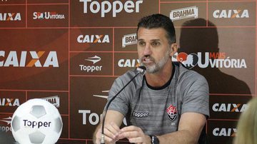 Imagem  Após vaias da torcida, Mancini afirma que segue contando com Neílton