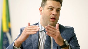 Reprodução / Folha