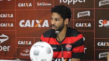 Maurícia da Matta / ECVitória e Reprodução Instagram