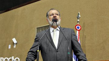 Roberto Viana