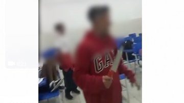 Estudante leva faca escondida dentro de mochila para colégio particular em  Salvador; assista