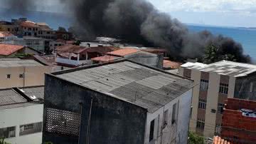 Imagem Incêndio na Marina de grandes proporções atinge embarcações no Bonfim; veja vídeos
