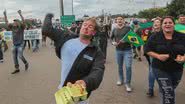 Imagem Caravana de Lula é recebida com pedras e ovos em Santa Catarina