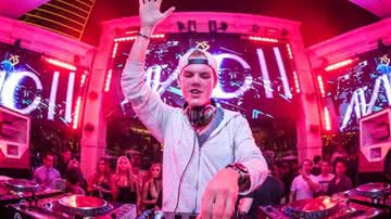 Imagem Mansão de Avicii é vendida em segredo por US$ 17,5 milhões, quatro meses após morte do DJ