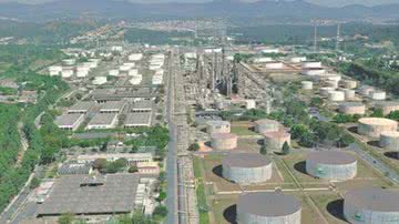 Imagem Líder de esquema de furto de gasolina de refinaria de MG é preso no litoral baiano