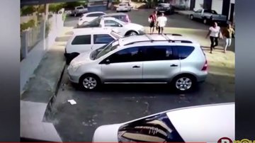 Imagem Dupla é suspeita de praticar roubos a carros no Parque Júlio César; veja vídeo