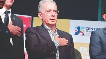 Facebook Álvaro Uribe/Reprodução