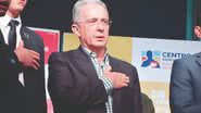Facebook Álvaro Uribe/Reprodução