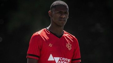 Pietro Carpi // EC Vitória