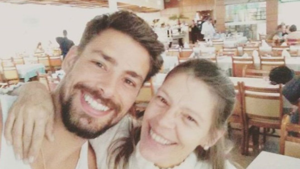 Cauã Reymond surpreende ao revelar infância violenta: Minha mãe quebrou  vassoura em mim