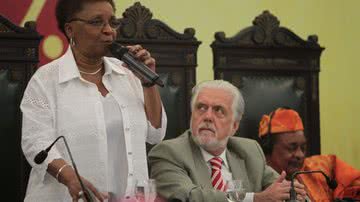Imagem Jaques Wagner participa de seminário com rei de império da Nigéria, em Salvador