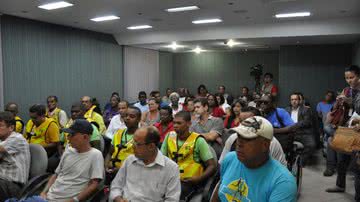 Imagem Vereadores cobram transparência na licitação dos ônibus