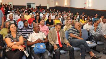 Imagem Trabalhadores comemoram 30 anos da CUT