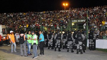 Imagem Procuradoria do STJD denuncia Bahia por superlotação em Feira