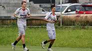 Imagem Na lanterna, Vitória afasta cinco jogadores do elenco