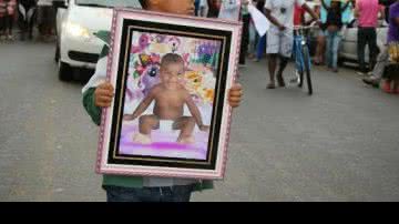 Imagem Laudo afirma que tiro que matou bebê em Amargosa partiu do policial