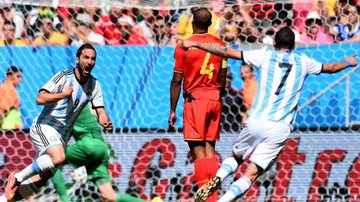 Imagem Higuaín desencanta, Argentina vence a Bélgica e está na semifinal da Copa