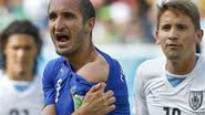 Imagem Chiellini responde à desculpa de Suárez: "está tudo esquecido"