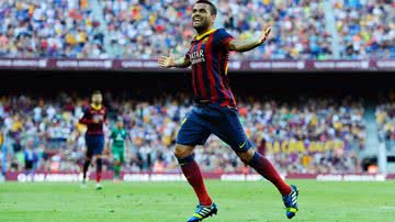 Imagem Liverpool prepara oferta por Dani Alves e Bahia pode faturar quantia