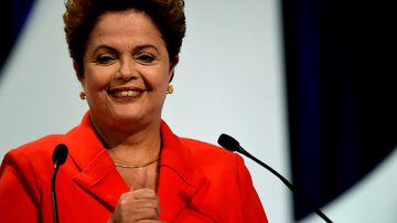 Imagem Em suíte com diária de R$ 15 mil, Dilma se reúne com lideranças no PT