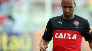 Imagem Dinei se coloca à disposição e diz que não tem nada ganho na Sul-Americana