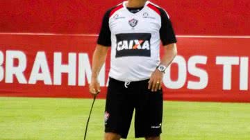 Imagem Maxi é relacionado e Ney comanda coletivo na Toca do Leão