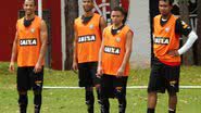 Imagem Vitória trabalha forte e volta a treinar finalizações no Barradão