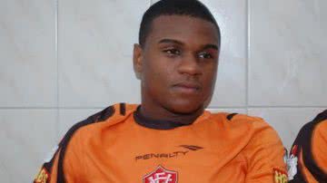 Imagem Após empréstimo, Edson retorna ao Vitória