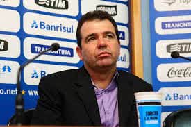 Imagem Enderson Moreira nega ter sido procurado pelo Bahia