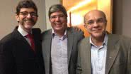 Imagem Presidente do Vitória participa de reunião na Globo que visa projeções para 2015