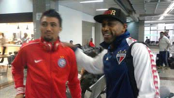 Imagem Delegações de Bahia, Náutico e Fortaleza se encontram em aeroporto de SP