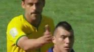 Imagem Fred pode ser punido por ter dado um tapa na cabeça de chileno