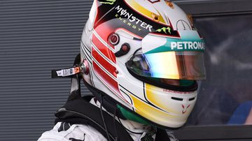 Imagem Felipe Massa abandona GP que tem Lewis Hamilton como vencedor