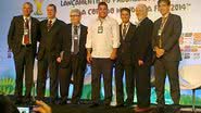 Imagem Bebeto e Ronaldo participam do lançamento de voluntariado da Copa