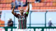Imagem Trapalhada: após Queiroz negar, Vitória faz proposta por Leandro Euzébio