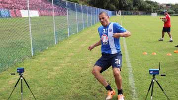 Imagem Zagueiro do Bahia é só elogios a Léo Gago e novos reforços