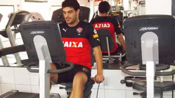 Imagem Novo reforço do Vitória, meia uruguaio já está na Toca do Leão