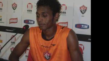 Imagem Marquinhos revela que está chateado mas avisa: “quero ficar”