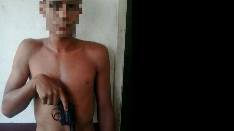 Imagem PM apreende adolescente com arma em São Cristovão