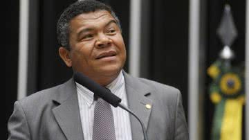 Imagem Deputado afirma que ACM Neto diz não concordar com leis . "É grave"