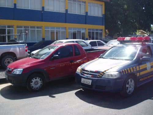 Imagem Operação Cegonha: PRF recupera carros roubados 