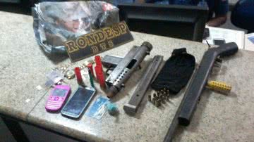 Imagem Polícia apreende metralhadora e escopeta em Plataforma
