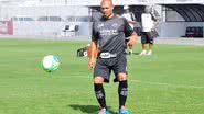 Imagem Edno pode rescindir com a Ponte Preta e fechar com o Vitória