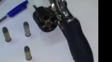 Imagem Rondesp BTS prende dupla com arma