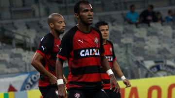 Imagem Richarlyson relata mudança de clima com retorno de Ney Franco ao Vitória