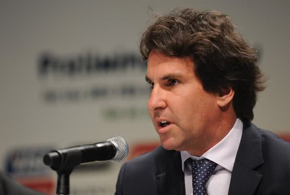 Imagem Suspenso pela Fifa após agressão, Rodrigo Paiva não é mais assessor da CBF
