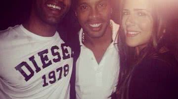 Imagem De saída do Atlético-MG, Ronaldinho Gaúcho curte balada em Salvador