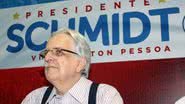 Imagem Em reunião cercada de polêmicas, Conselho aprova contas de Schmidt com ressalvas